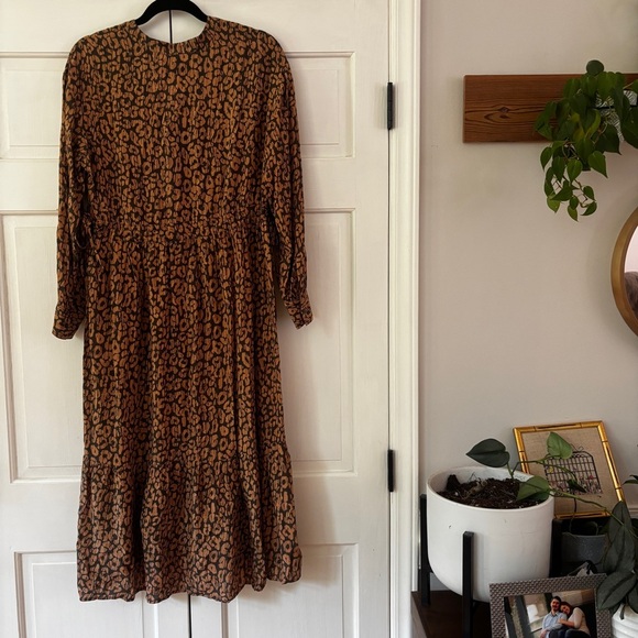 Rails Maple Dress Batik Cheetah Leopard Size Medium Long Sleeve Cinch Midi Dress - Picture 13 of 16
